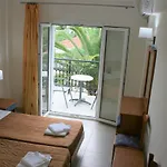 迈塔克瑟酒店 Kalamákion