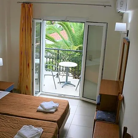 Hotell Metaxa 2*